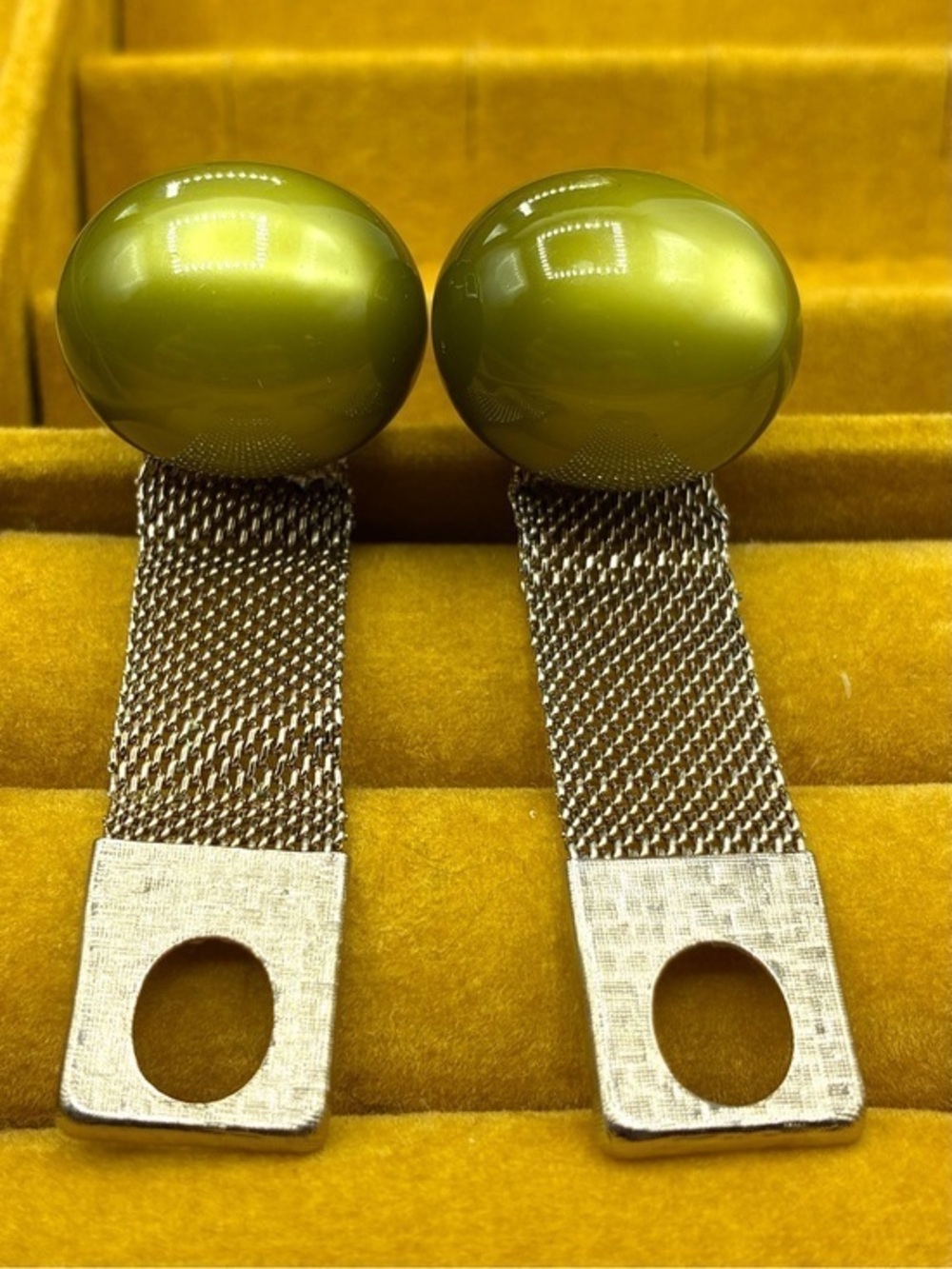 Vintage Green Lucite Cabochon Mesh Wrap Around Cufflinks Gold Tone MCM